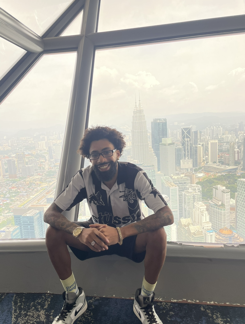 Xavier Aponte — The Visionary Entrepreneur Reshaping Crypto, Technology, and the Global Creator Economy